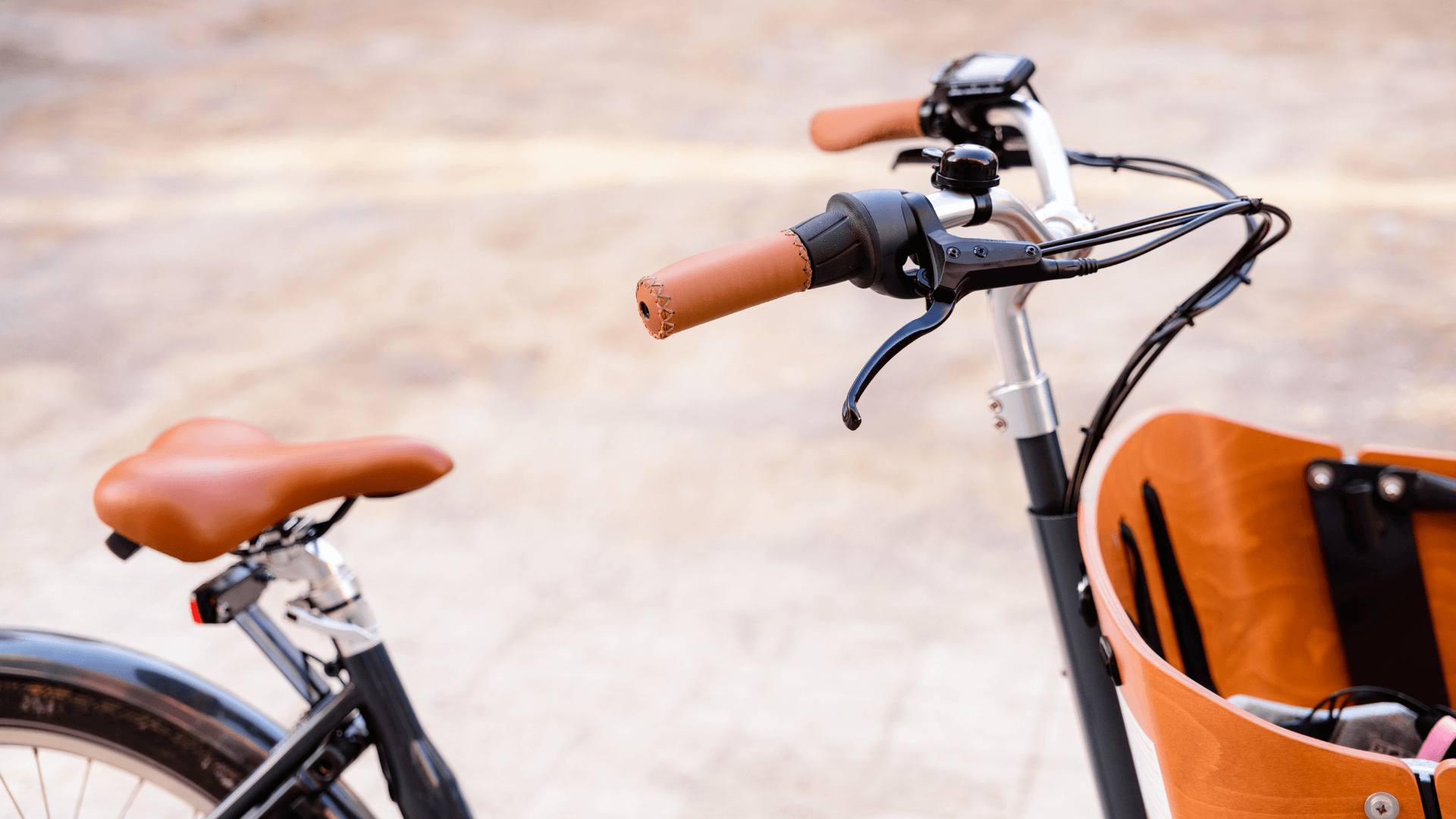 Vélo avec remorque en ville : tripoteur ou vélo cargo