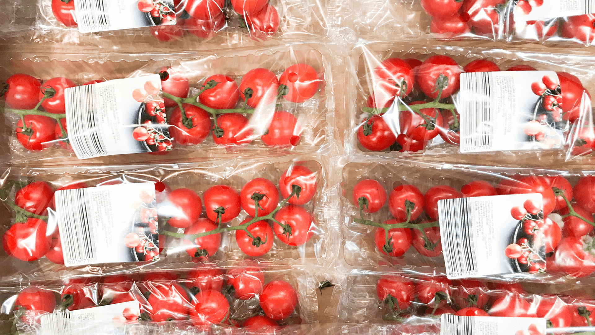 Tomates cerises sur-emballées