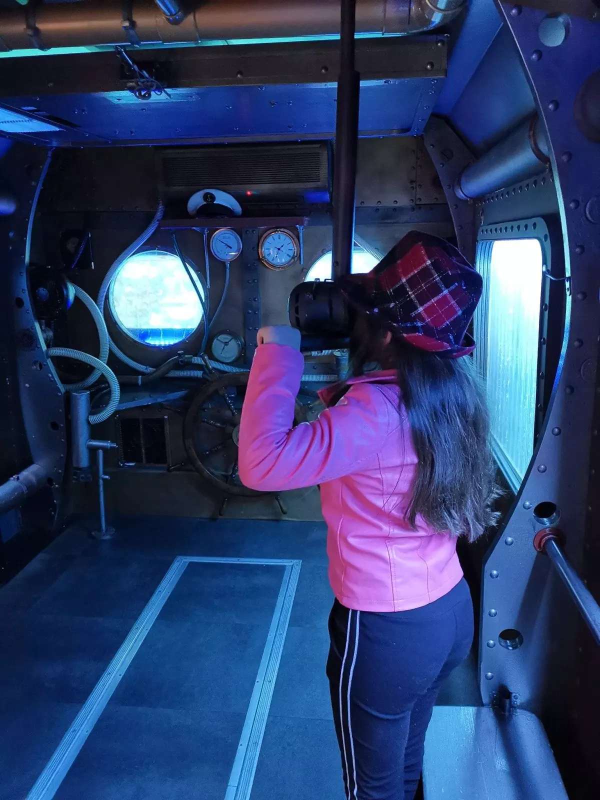 Un périscope pour voir ce qu'il se passe autour du sous-marin