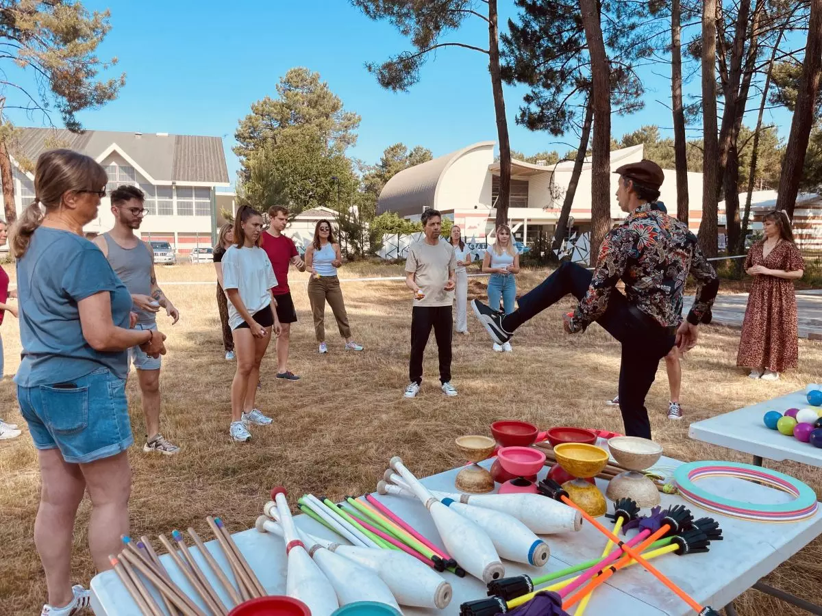 Atelier cirque teambuilding Arcachon