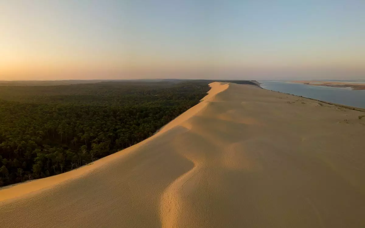 BALADE GUIDEE VELO - Dune du Pilat 3 (c) Shutterstock