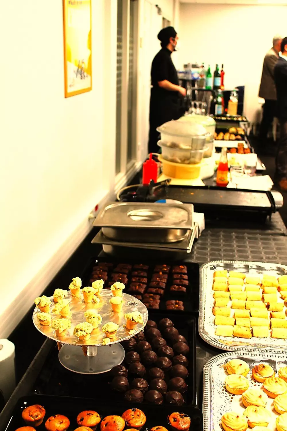 Buffet chaud/froid avec boissons et service