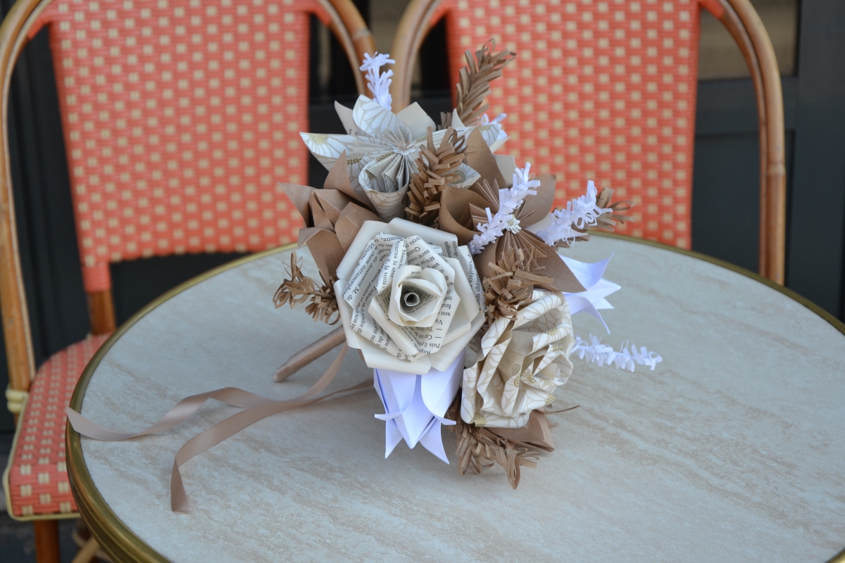 Bouquet Laura - bouquet de fleurs en papier de style champêtre