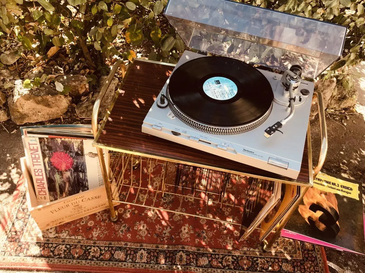 Espace Lounge Musique – Tourne disque