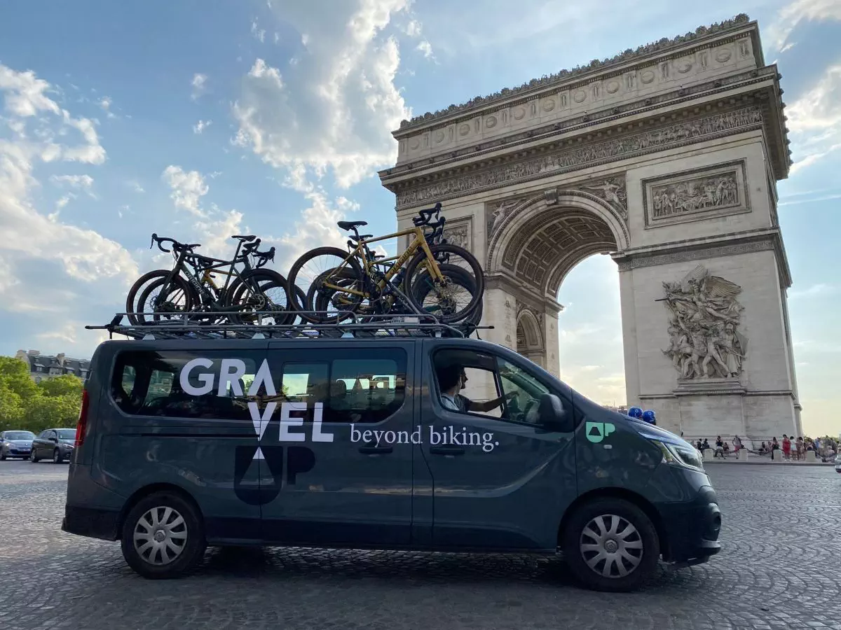 Team Building "Paris Vélo Gravel Tour"
