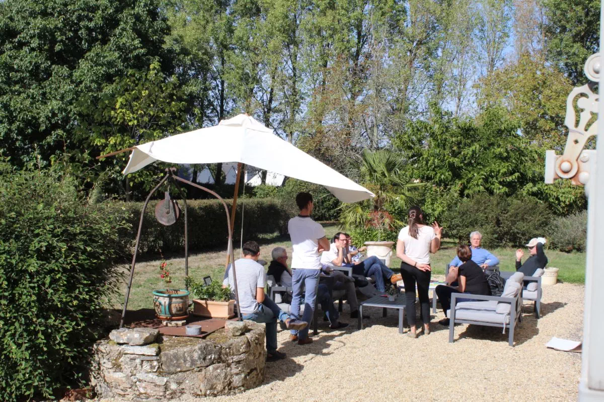 séance de travail sur terrasse