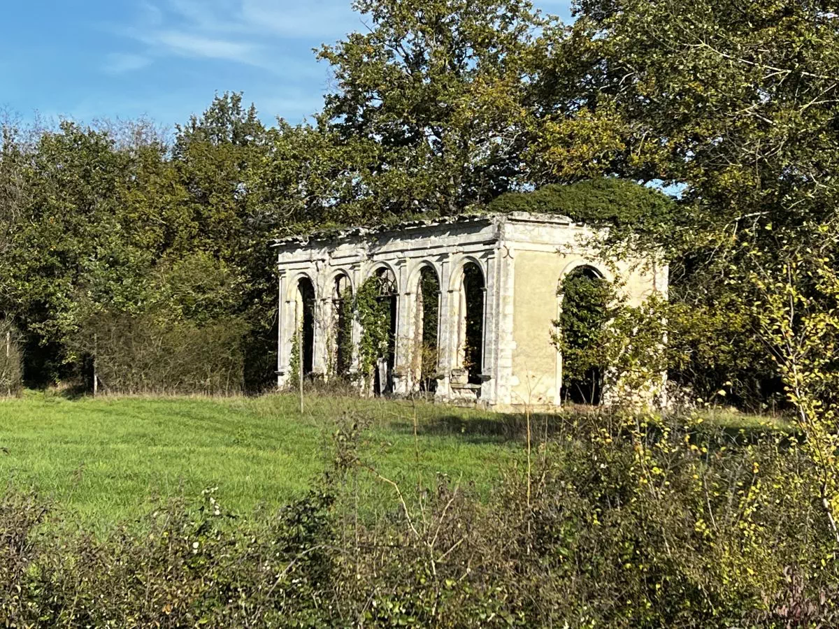 jardin et ruine