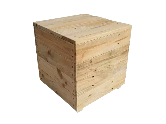 Pouf en bois