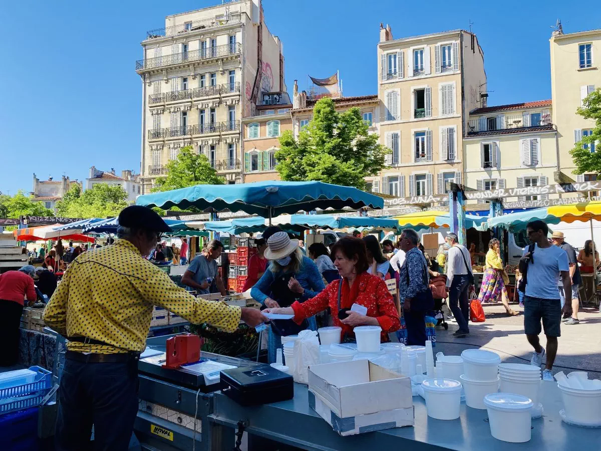 Marché bio du Cours Julien - les fromages