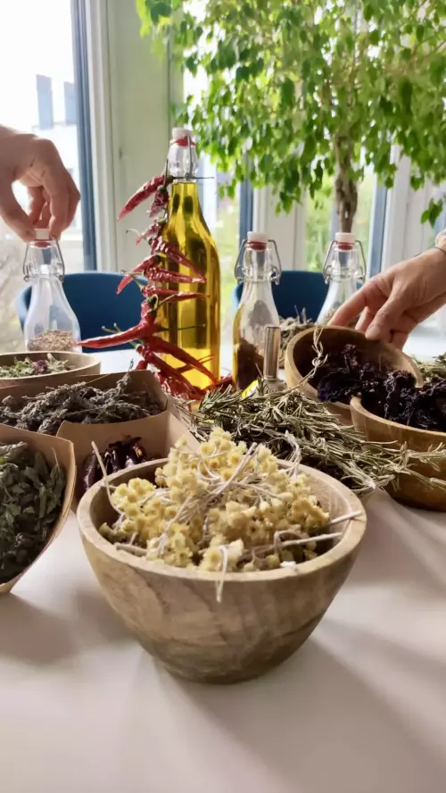 Visite et atelier création d'huile aromatisée