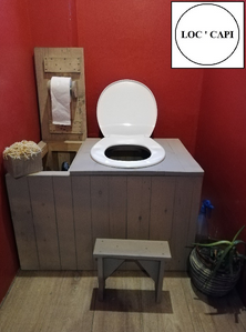 Bloc WC 100 % bois recyclé complet et prêt à l’emploi