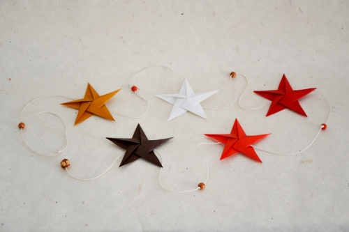 Guirlande d'étoiles en origami
