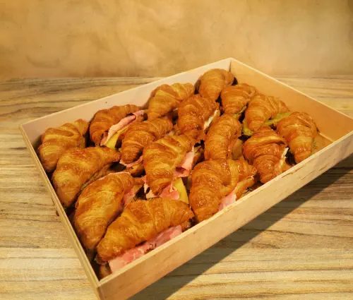 Plateau mini croissants salés