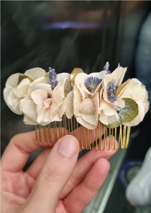 Peigne à cheveux en fleurs séchées