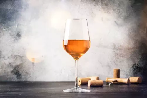 Orange is the new wine : dégustation de vins oranges bio et biodynamiques