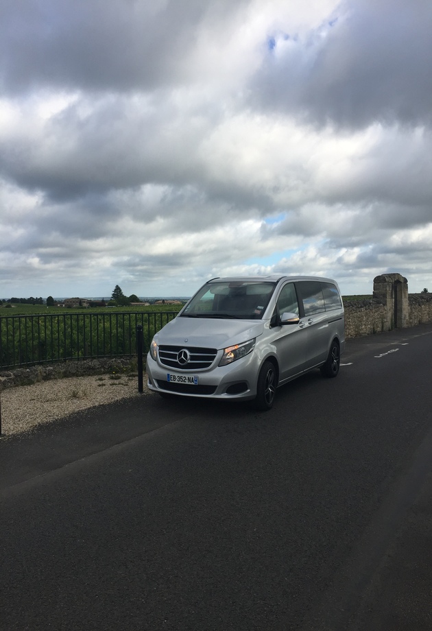 Mise à disposition d'un Van ( 6 personnes maximum) pour visites des Châteaux en Gironde