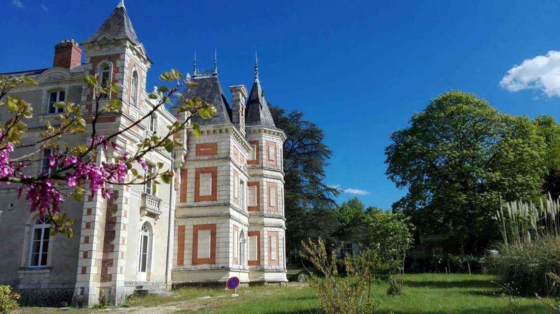 Charmant château du XIXè dans le Maine-et-Loire