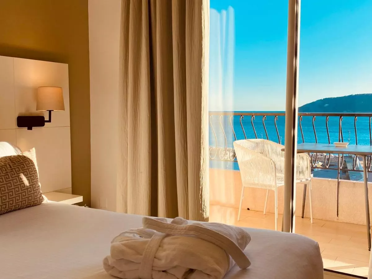 BEST WESTERN PLUS LA CORNICHE