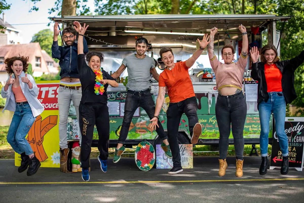 Le foodtruck et l'équipe !