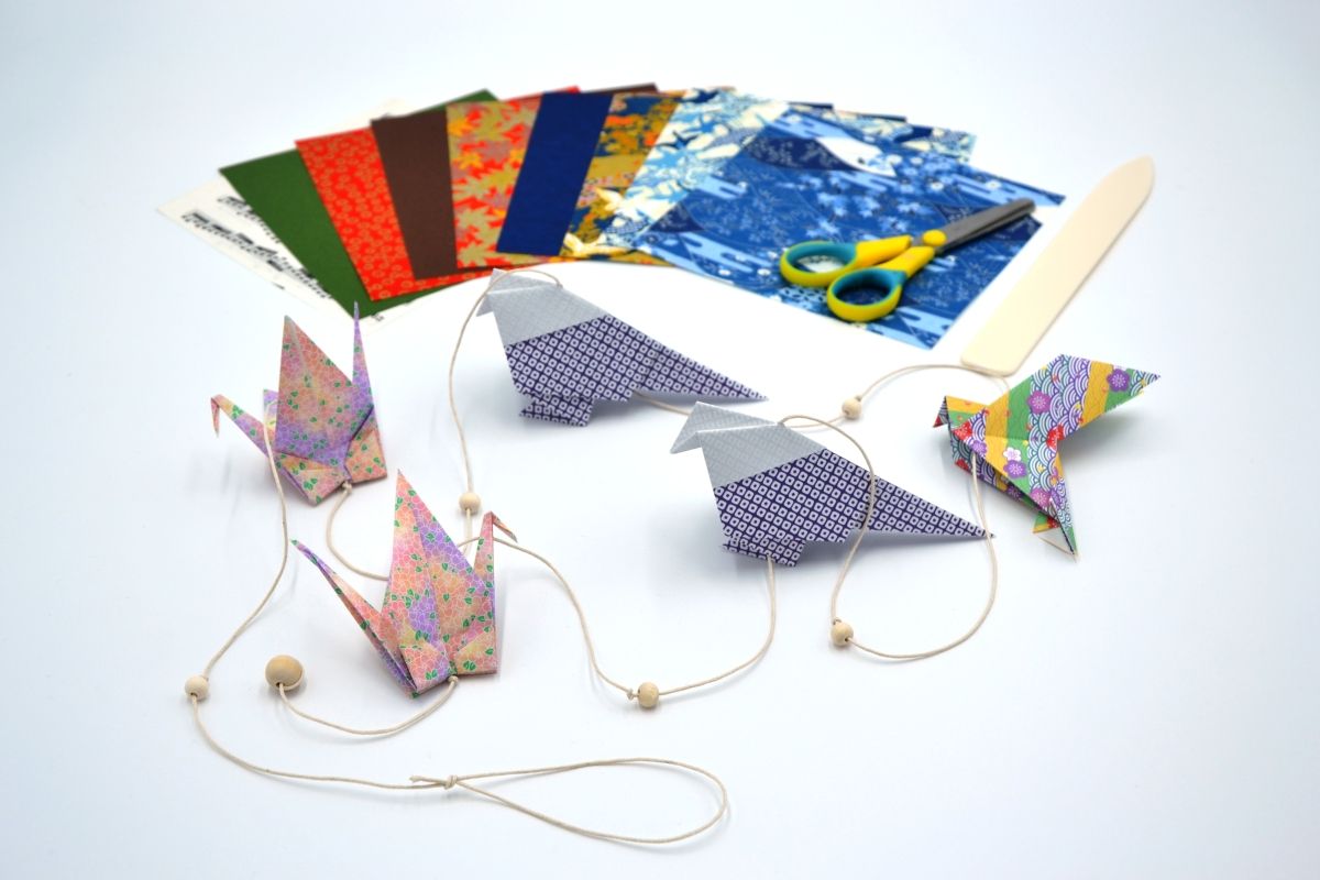 Guirlande d'oiseaux en origami