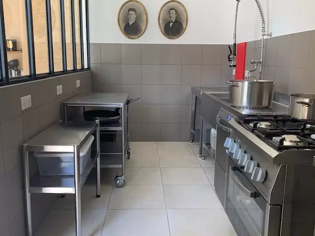 La cuisine de la grange de réception