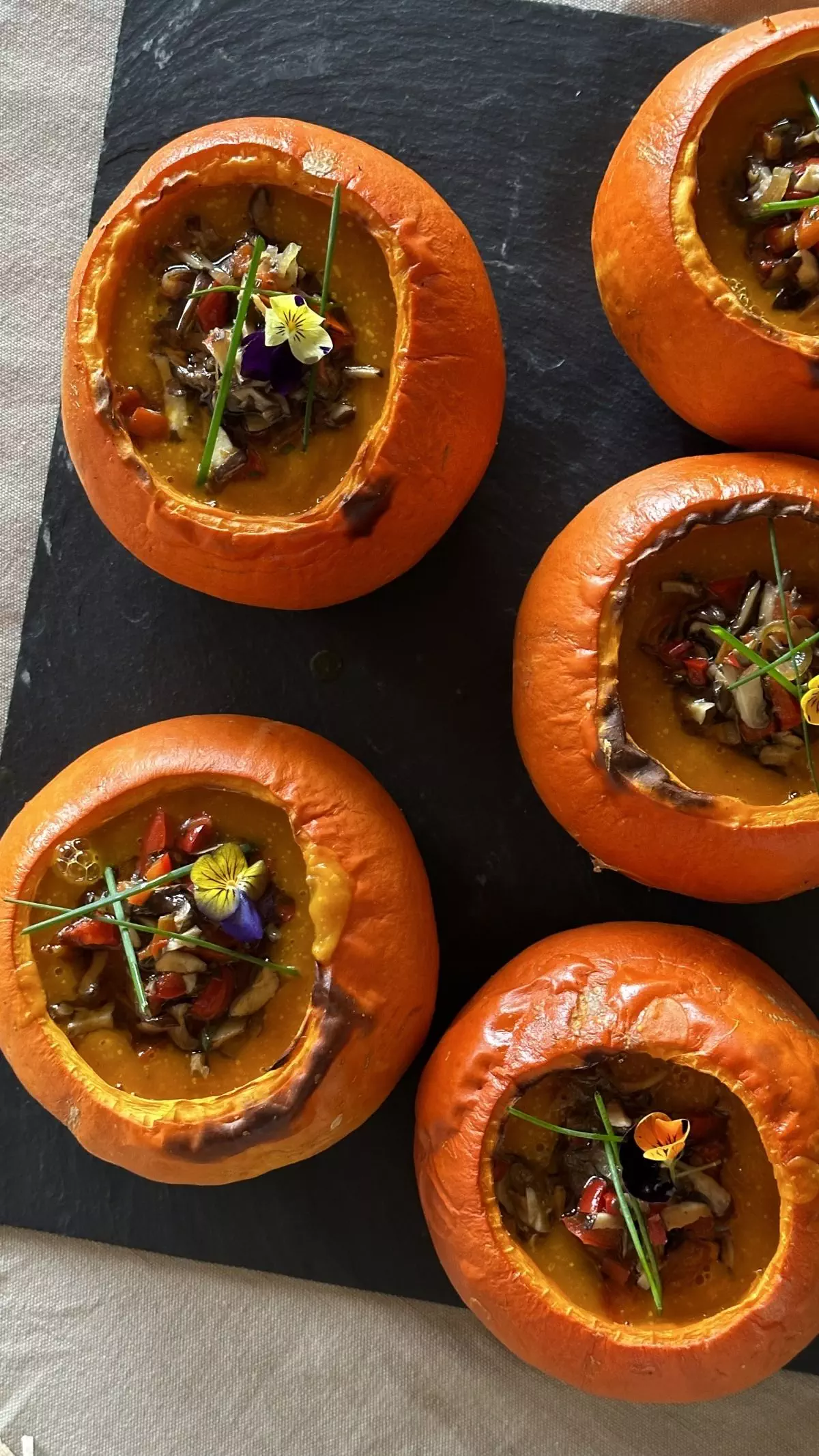 Soupe de potimarron et légumes d'hiver