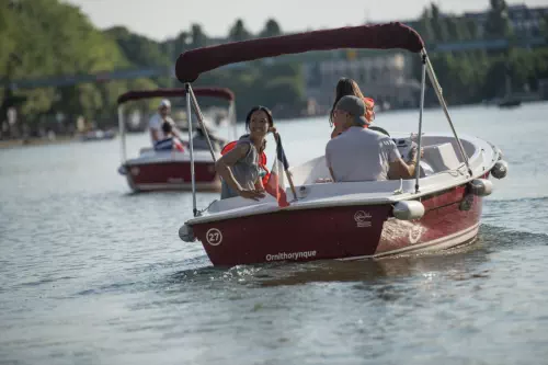 Chasse au trésor en bateaux électriques à Paris