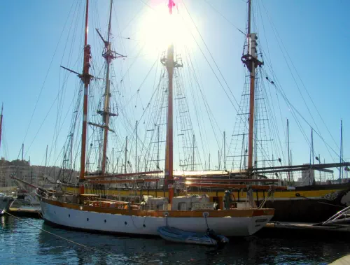 Voilier à Marseille