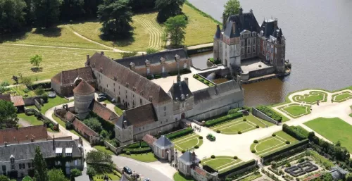 Majestueux château dans le Loiret