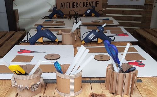 Ateliers ludiques et créatifs autour du carton en Île-de-France