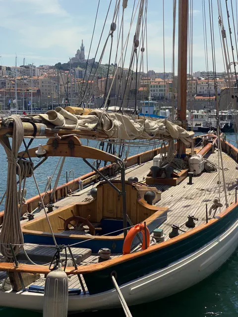 Voilier à Marseille