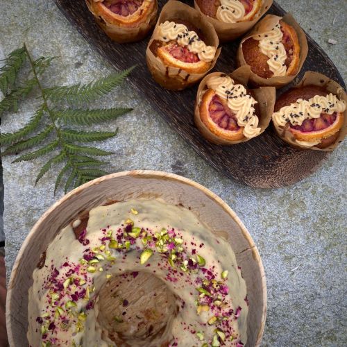 Basboussa orange sanguine et fleur d'oranger, moelleux huile d'olive, amande, citron cardamome