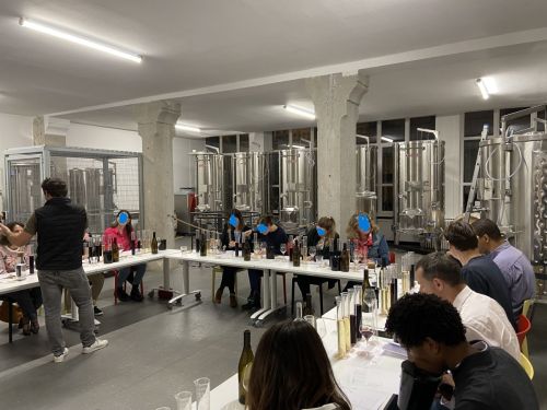 Atelier d'assemblage de vins à Lyon
