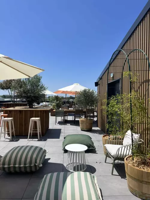 Salle de séminaire et rooftop végétalisé à Mérignac