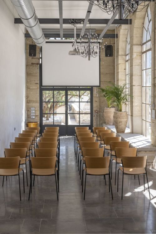 Château avec piscine et tente strech à Montpellier