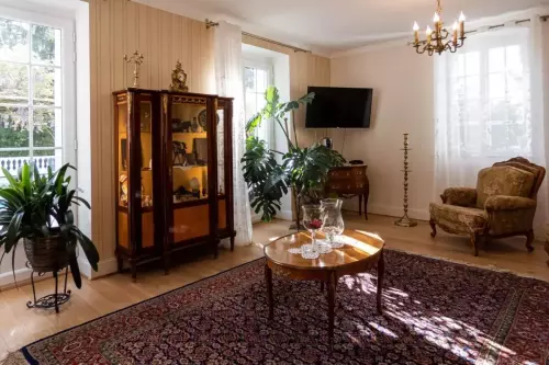 Demeure charmante et arborée proche de Rodez