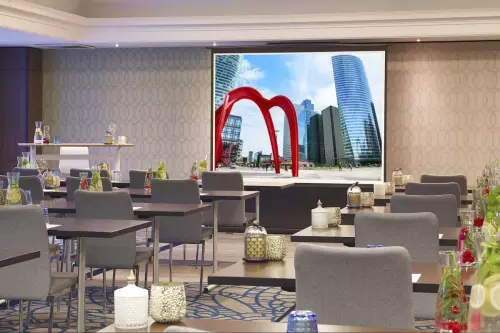 Renaissance Paris la Défense Hotel