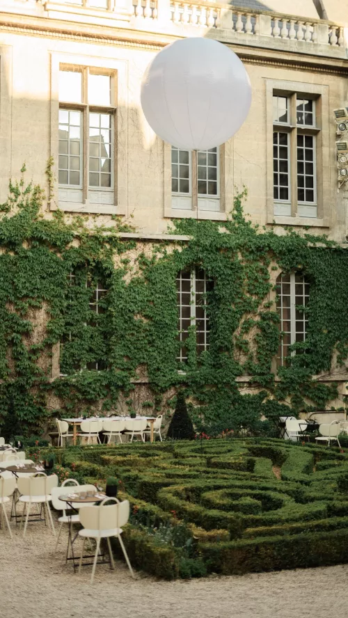 Château et ses jardins à Paris