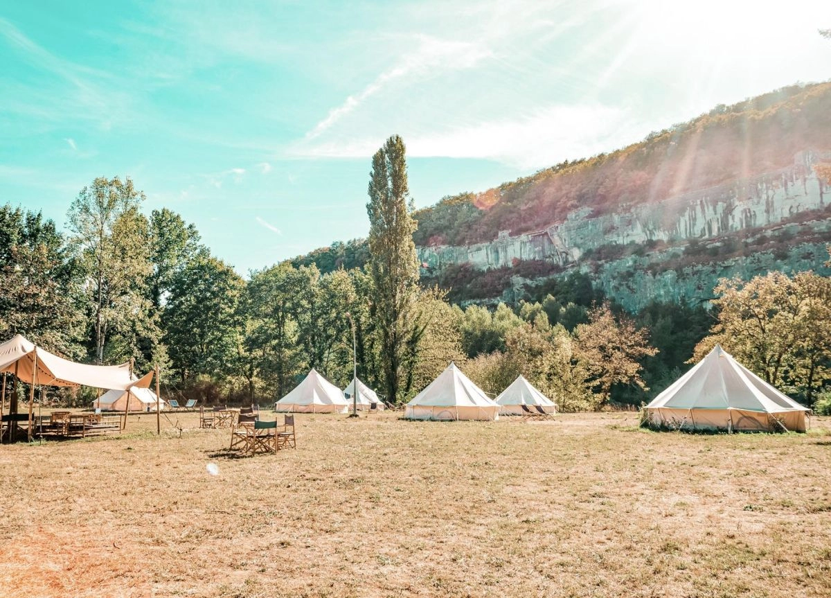Camping naturel au bord de la Dordogne