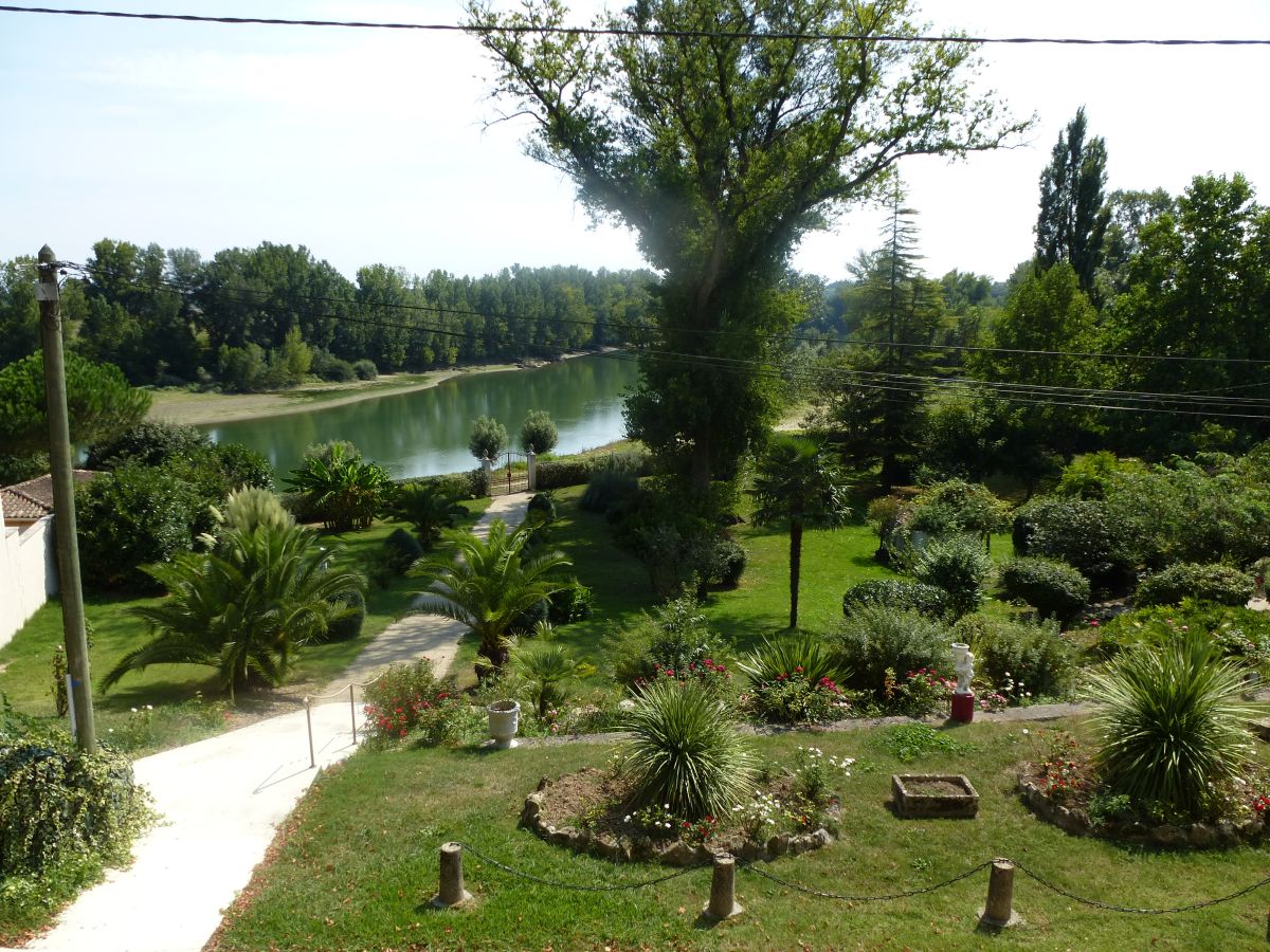 vue d'ensemble du parc et de la Garonne