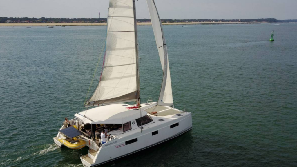 catamaran sur le bassin d'Arcachon, c'est la cinquième proposition de séminaire d'entreprise original
