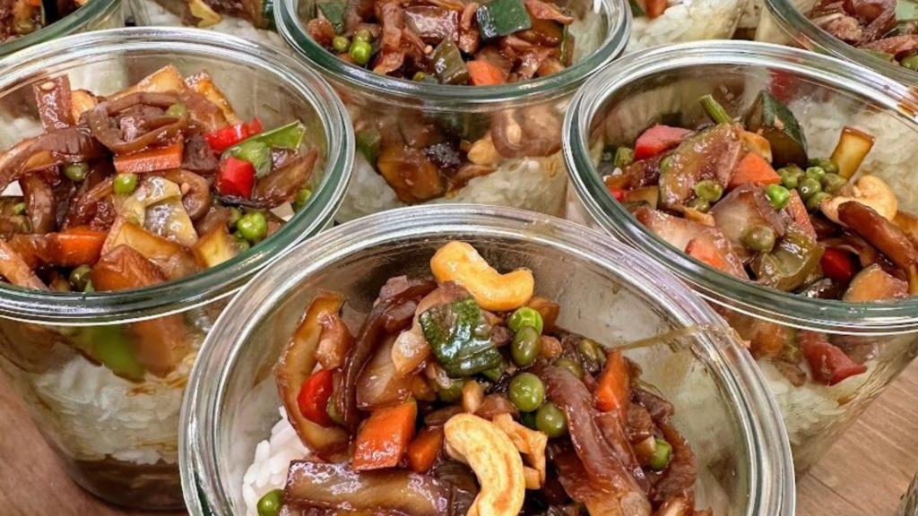 recette de riz pékin par le deuxième traiteur à Lille