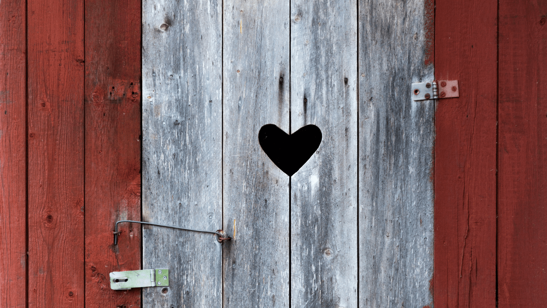 Toilettes sèches porte coeur
